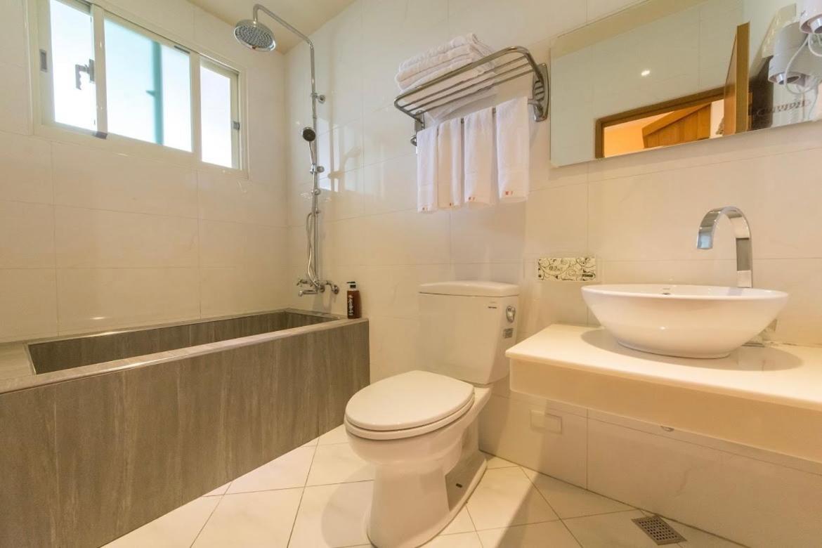 Fruit B&B Jiaoxi Εξωτερικό φωτογραφία